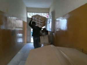boxes-are-removed-from-transport-containers